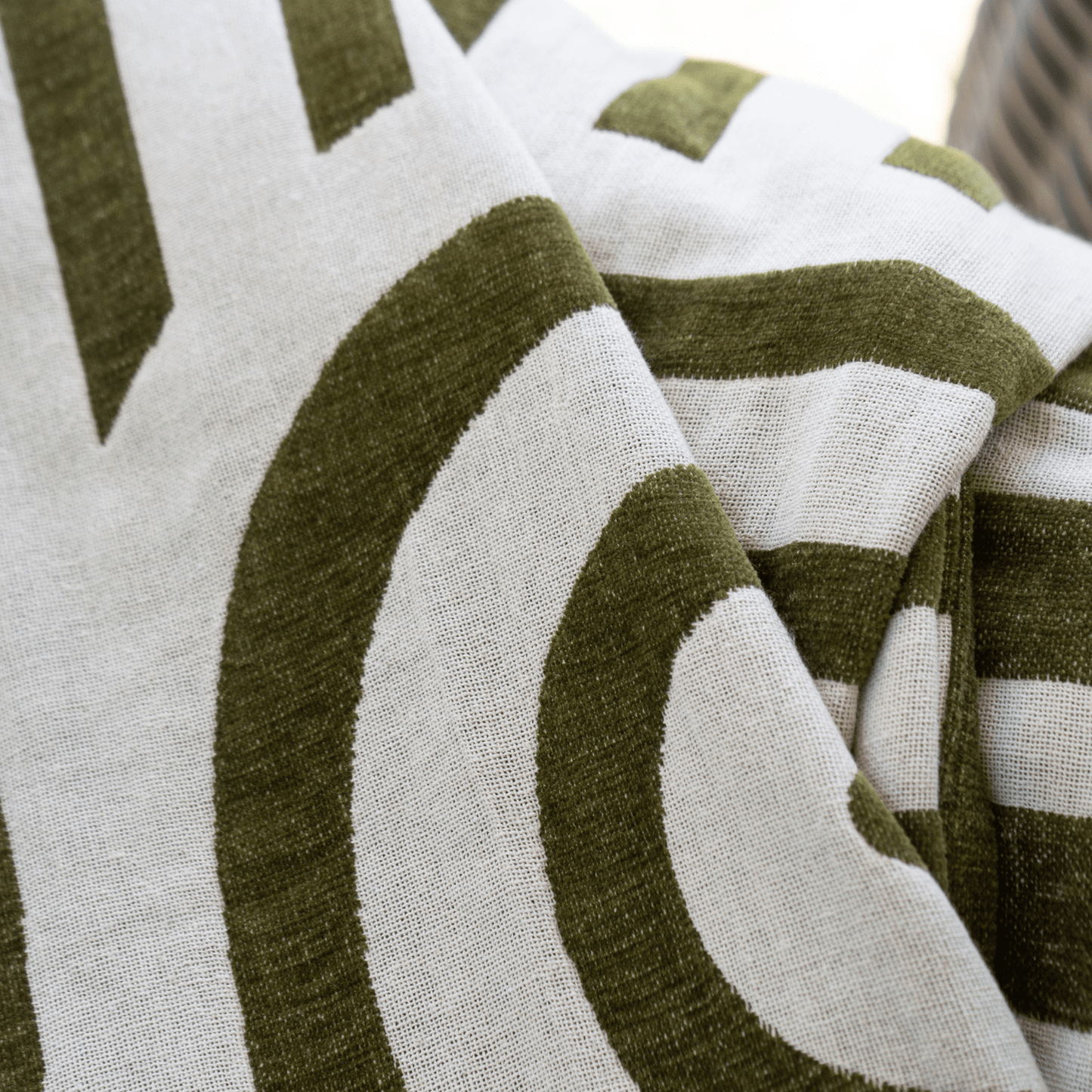 Jazz Chenille Throw Blanket