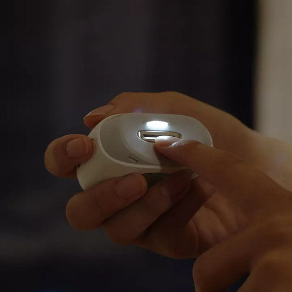 Auto-Safety Nail Trimmer