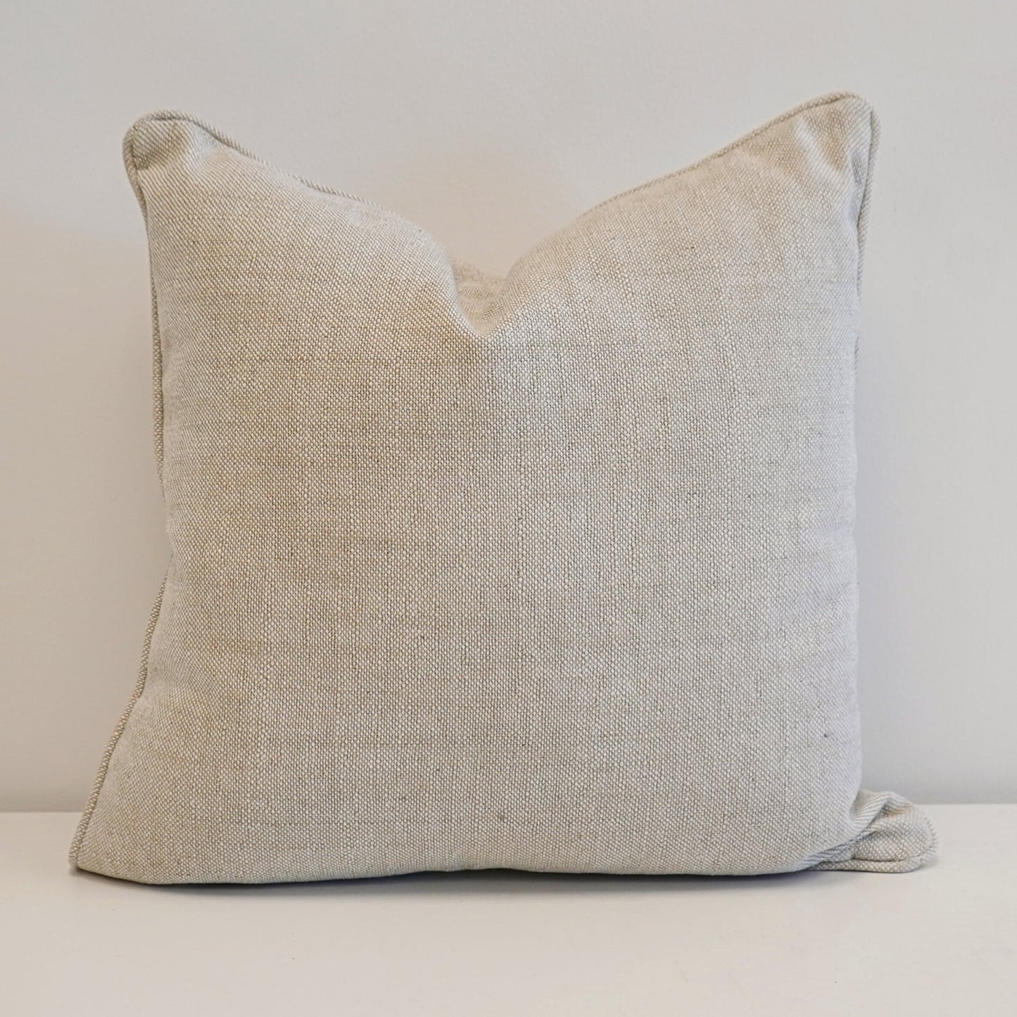 Linen Natural Toss Cushion - LndmarkClub USA