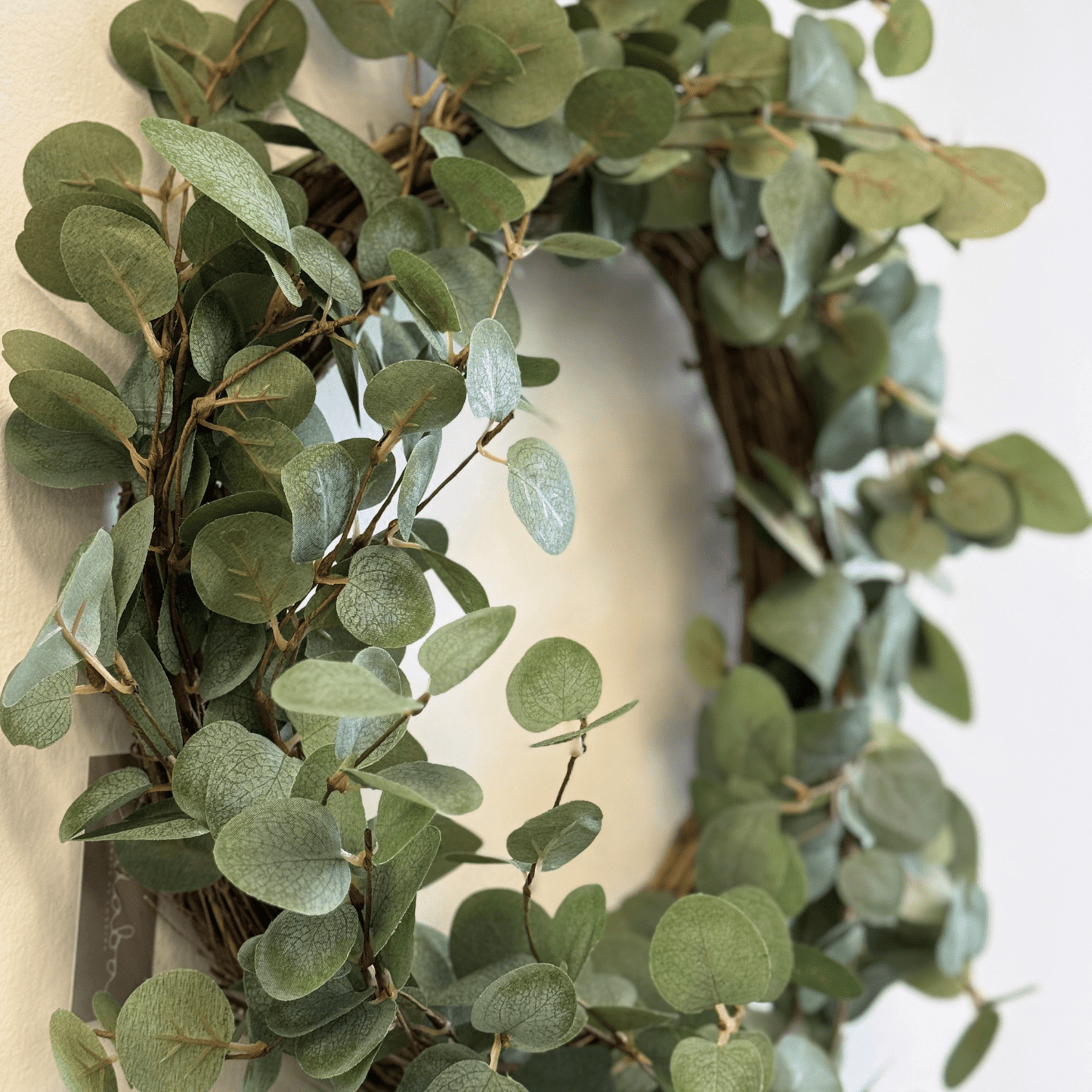 Lifelike 20-Inch Eucalyptus Wreath for Modern Decor - LndmarkClub USA