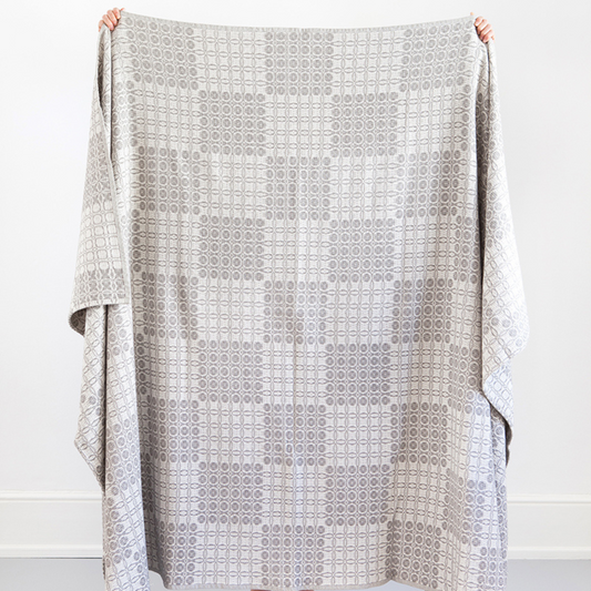 Cross Check Grey Throw