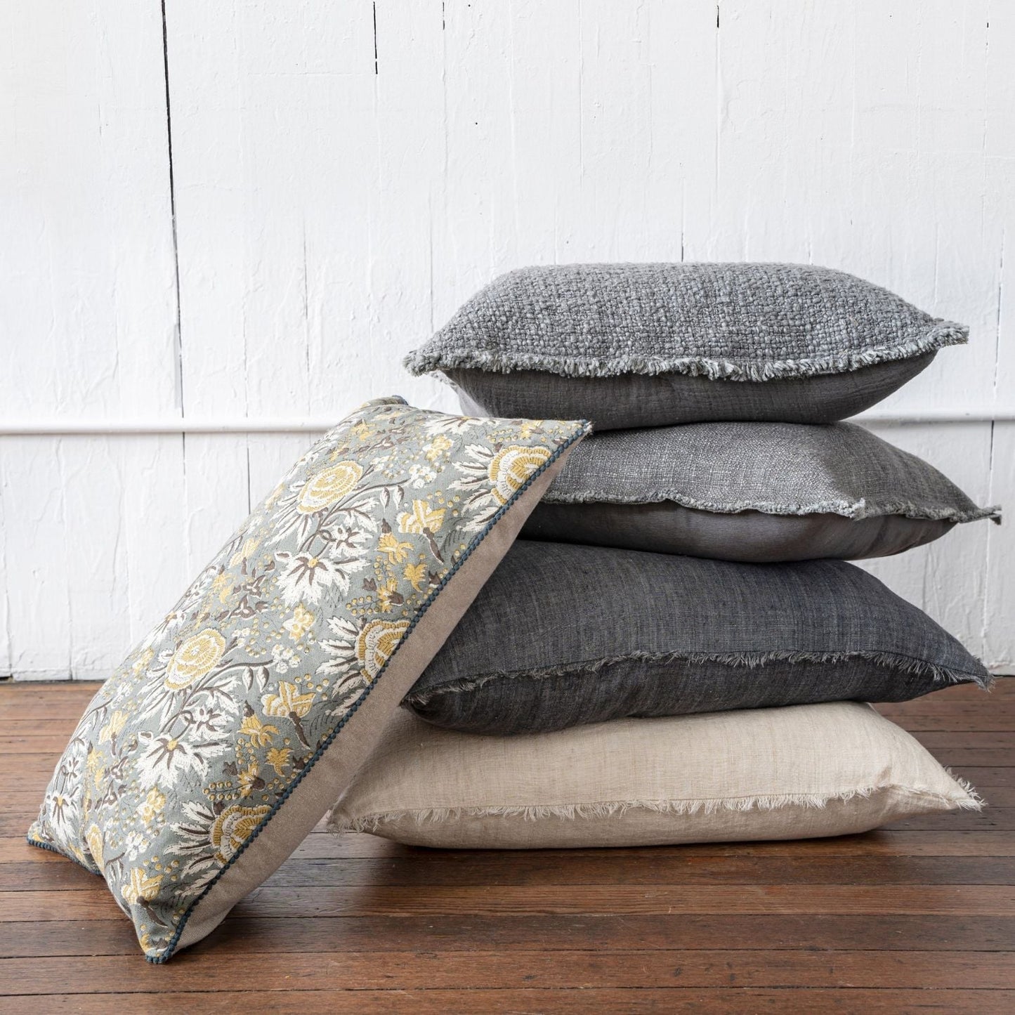 Corsage Linen Pillow - LndmarkClub USA